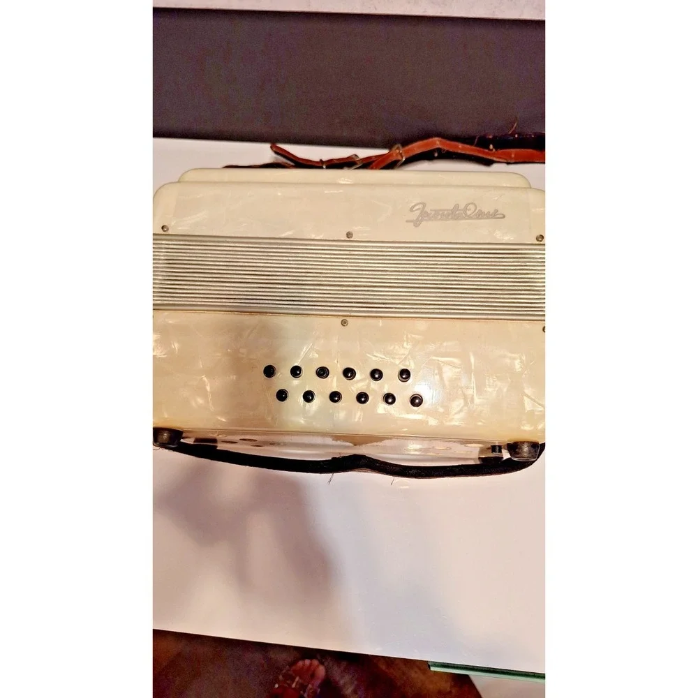 Bonelli Vintage Accordion 12 Bass 25 Key & STRAP MADE IN ITALY Used